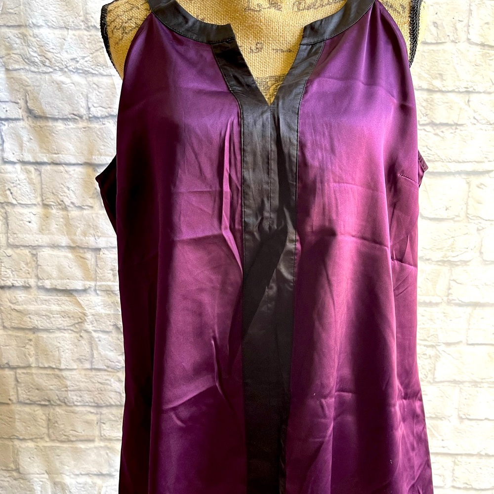 Sleeveless Blouse from New York and Company - Picture 2 of 4